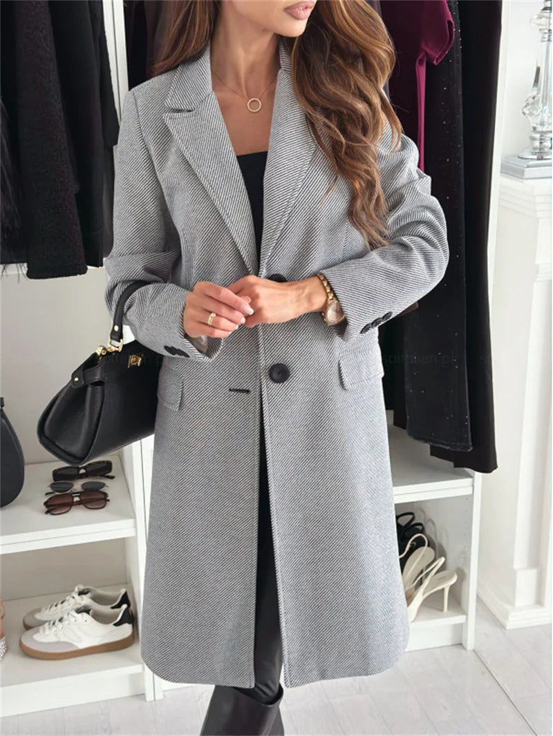 Tuva™ - Elegant Coat